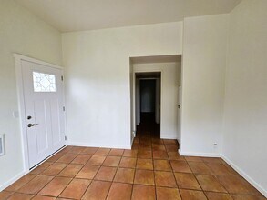 1184 Arcadia Rd in Encinitas, CA - Building Photo - Building Photo