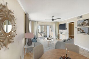 3040 NE 16th Ave, Unit 402 in Oakland Park, FL - Building Photo