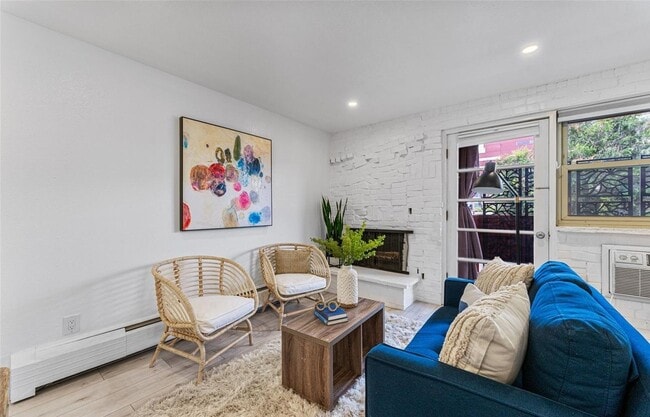 property at 625 N Pennsylvania St