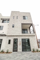 2049 W Rosecrans Ave in Gardena, CA - Building Photo