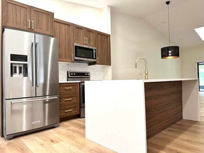 6410 Royal Manor Cir in Delray Beach, FL - Building Photo - Building Photo