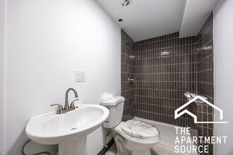 1626 N Fairfield Ave, Unit G in Chicago, IL - Building Photo - Building Photo