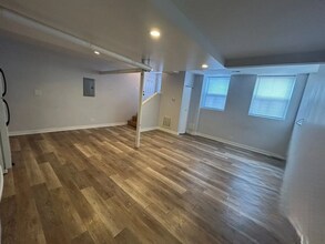 896 Green Bay Rd, Unit A08C in Winnetka, IL - Building Photo - Building Photo