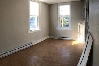 80 N Main St, Unit 2 in Canton, IL - Building Photo - Building Photo