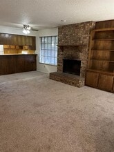 2205 Landmark Ct in Arlington, TX - Building Photo - Building Photo