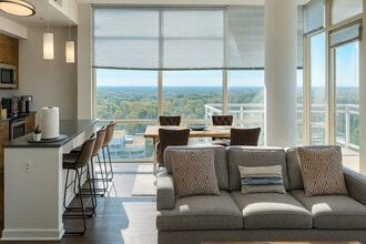 1556 Spring Hill Rd in McLean, VA - Building Photo - Building Photo