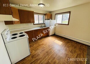 2104 3rd Ave SE in Aberdeen, SD - Building Photo - Building Photo