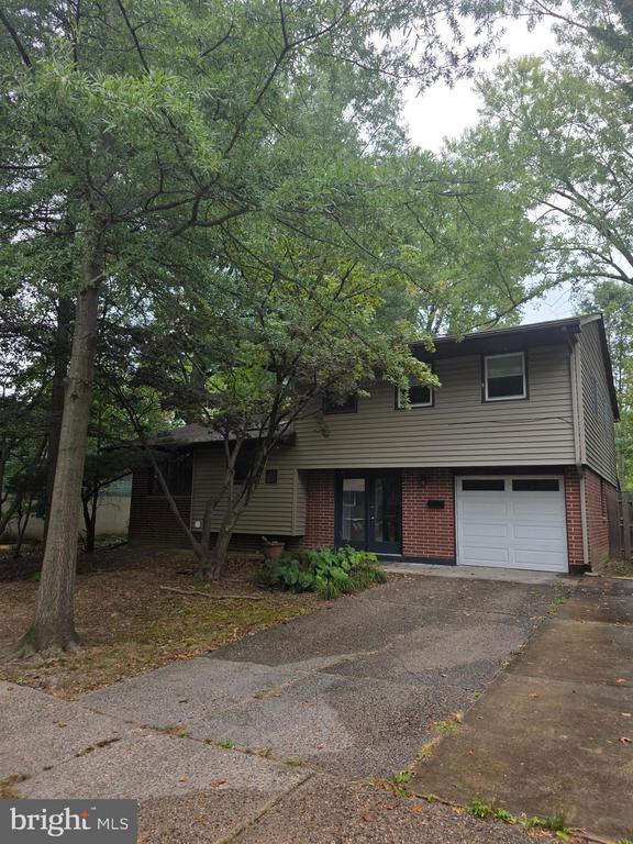 property at 305 Radcliffe Dr