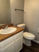 3017 W Sycamore Cir in Euless, TX - Foto de edificio - Building Photo