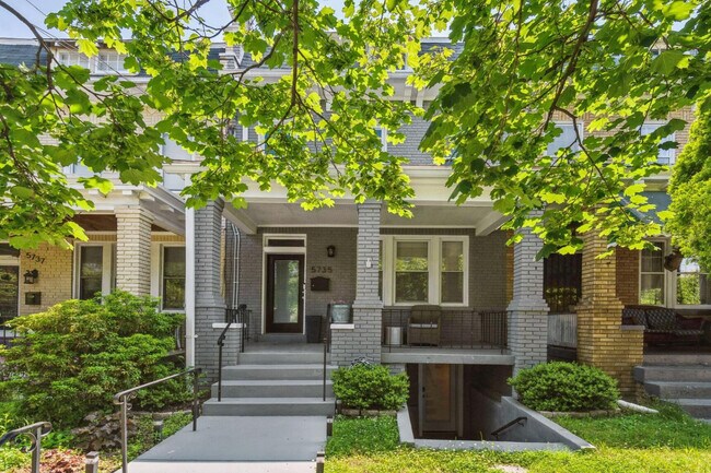 5735 9th St NW in Washington, DC - Building Photo - Building Photo