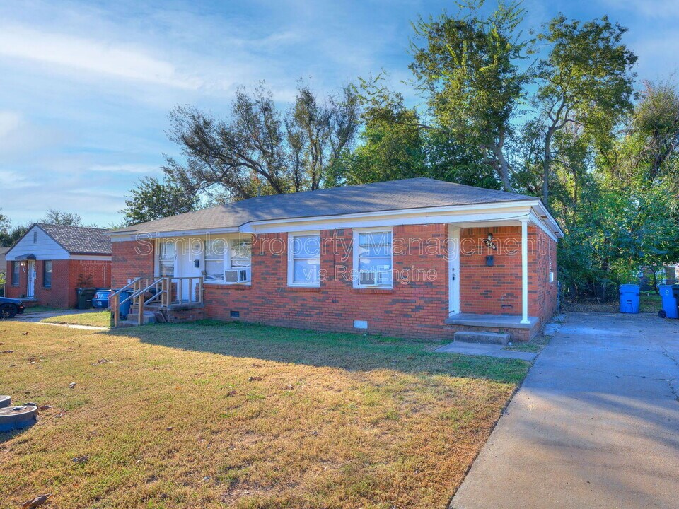 536 E Indian Dr in Midwest City, OK - Building Photo