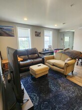 158 Hayden Rowe St, Unit 2 in Hopkinton, MA - Building Photo - Building Photo