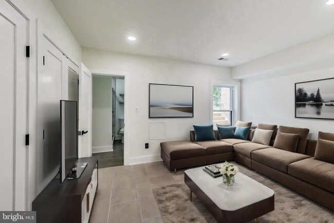 property at 1626 K St NE