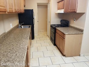 1553 Delucchi Ln-Unit -Unit E in Reno, NV - Building Photo - Building Photo