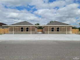 1327 W Garfield Ave in Alton, TX - Building Photo