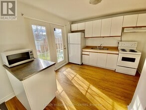 43 Walter Ave in Newmarket, ON - Building Photo - Building Photo