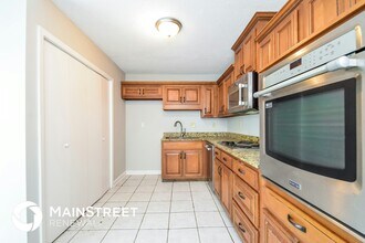 5825 Lynnfield Cove in Memphis, TN - Foto de edificio - Building Photo