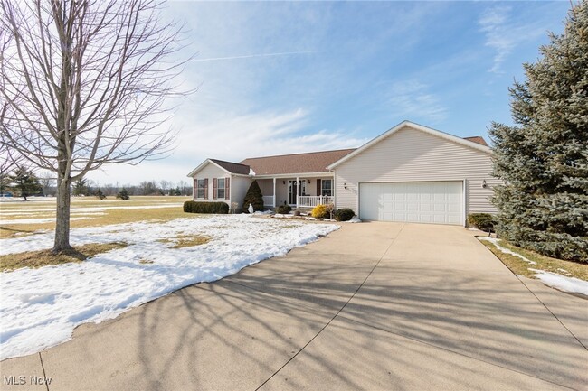 28400 W Rd in Spencer, OH - Foto de edificio - Building Photo