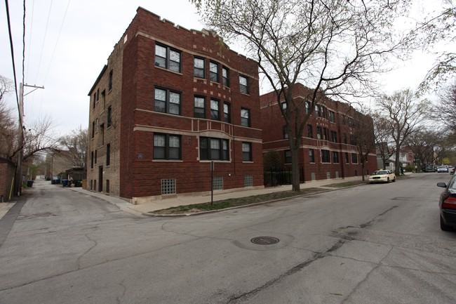 800-810 Sherman Ave in Evanston, IL - Foto de edificio - Building Photo