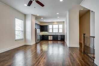 4323 Dickason Ave in Dallas, TX - Building Photo - Building Photo