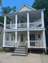 353 3rd St in Albany, NY - Building Photo
