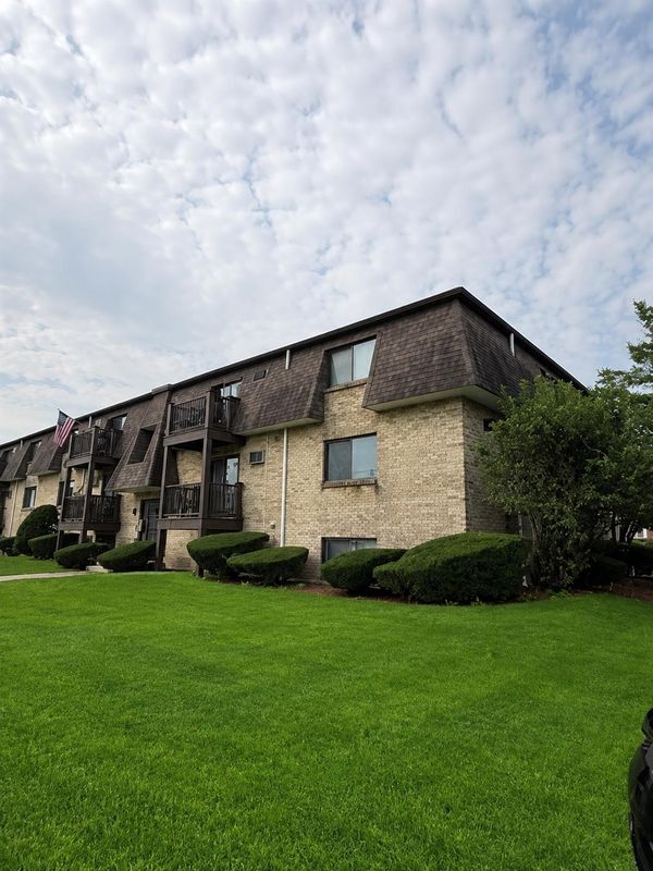 property at 12 Tiffany Rd
