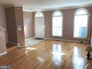 2324 Cobble Hill Terrace in Silver Spring, MD - Building Photo - Building Photo