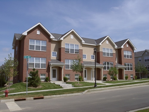 Burnsville Townhomes in Burnsville, MN - Building Photo