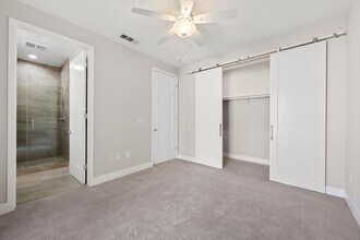 4393 Paxton Pl in Calabasas, CA - Building Photo - Building Photo