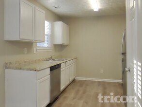 7057 Fruitwood Ct in Lithonia, GA - Building Photo - Building Photo