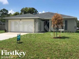4162 SW Muncie St in Port St. Lucie, FL - Building Photo