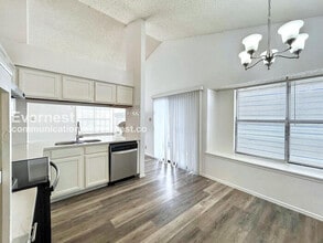 10207 Raven Field Dr in San Antonio, TX - Building Photo - Building Photo