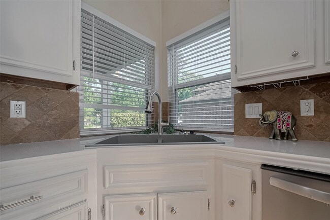 property at 30411 Arborg Dr