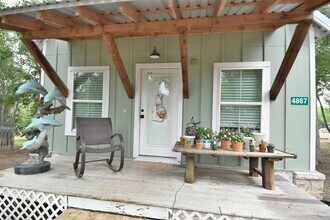 4875 Main St in Chappell Hill, TX - Building Photo - Building Photo