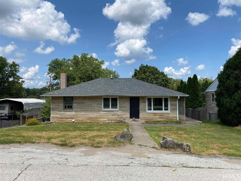522 W Green Rd in Bloomington, IN - Building Photo