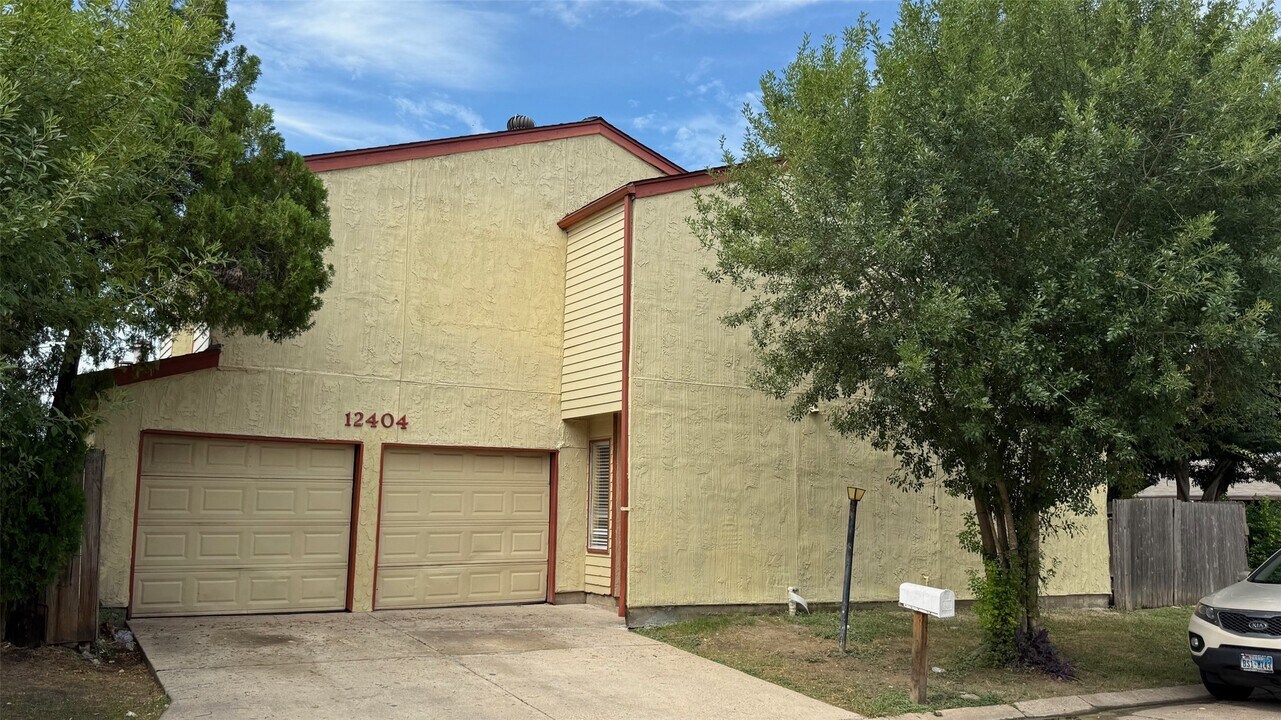 12404 Windjammer St in Houston, TX - Building Photo