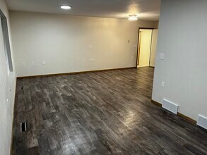 1800 S Grange Ave in Sioux Falls, SD - Building Photo - Building Photo