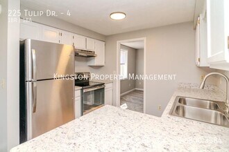 225 Tulip Dr, Unit 4 in Richmond, KY - Building Photo - Building Photo