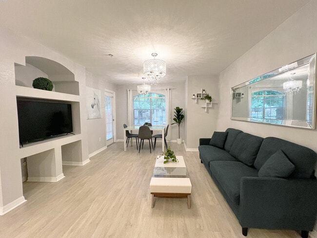 7230 Westpointe Blvd, Unit 1428 in Orlando, FL - Foto de edificio - Building Photo