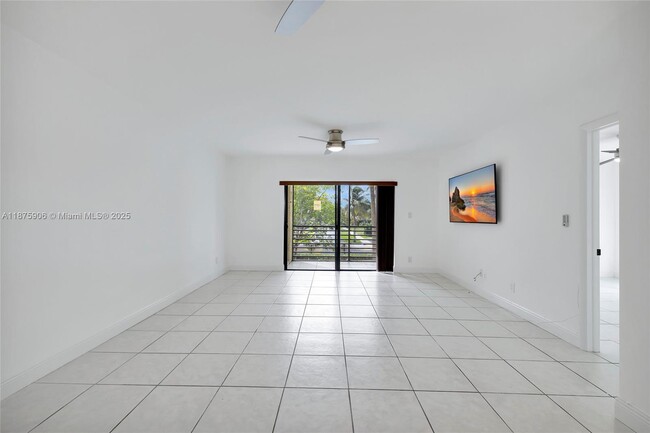 property at 126 S Cypress Rd