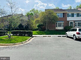 8251 Clifton Farm Ct in Alexandria, VA - Building Photo