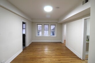 6307 N Mozart St in Chicago, IL - Building Photo - Building Photo