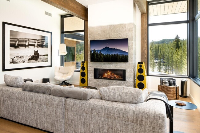 4 Boathouse Way in Big Sky, MT - Building Photo - Building Photo
