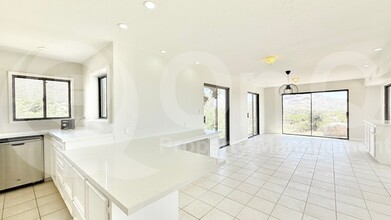 11602 E Manana Rd in Cave Creek, AZ - Building Photo - Building Photo