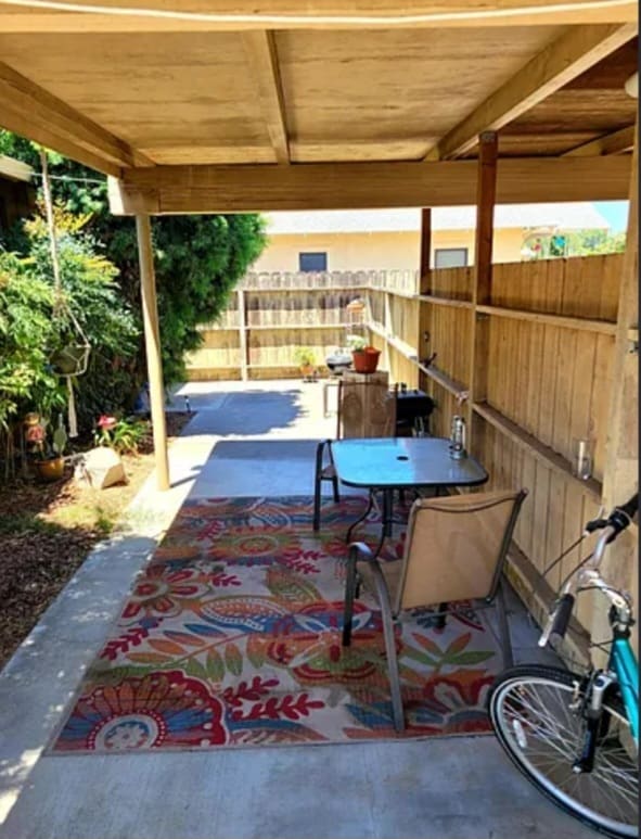 327 N Lincoln Ave, Unit 327 North