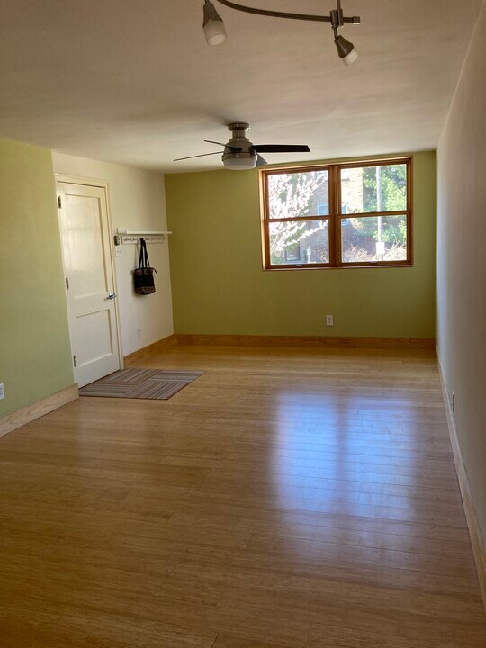 506 S Pleasant Pl, Unit 1 Photo