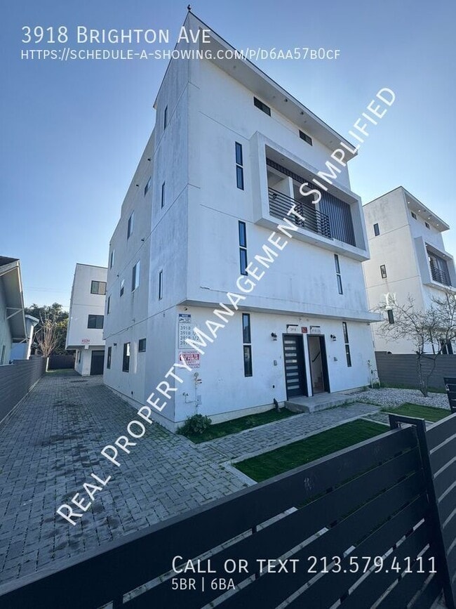 3918 Brighton Ave in Los Angeles, CA - Building Photo - Building Photo