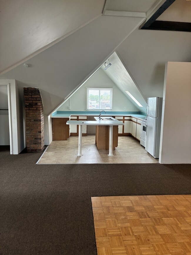 property at 108 E Main St