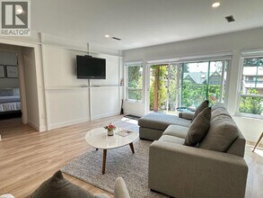 5636 Covey Pl in North Vancouver, BC - Building Photo - Building Photo