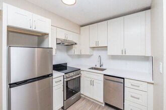 630 Mariposa in Oakland, CA - Foto de edificio - Building Photo